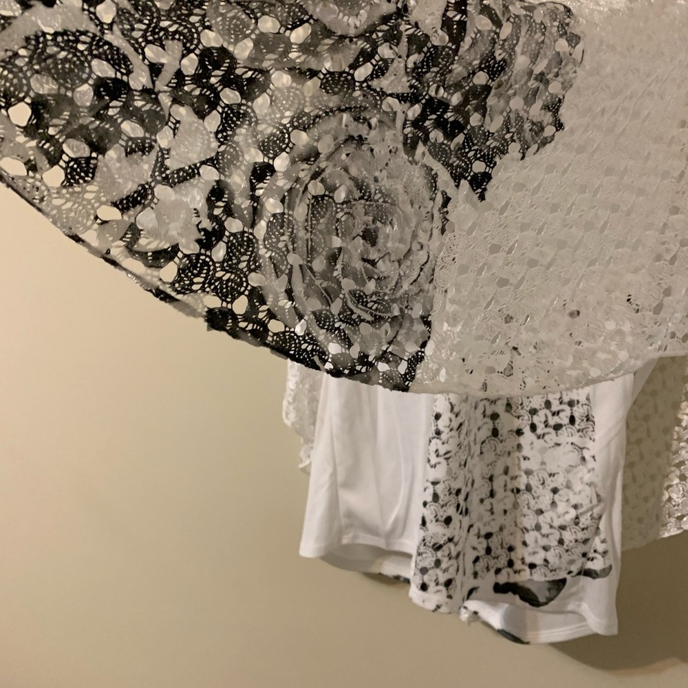 Poncho style top with attached cami by BRITTANY BLACK size Medium - Picture 7 of 16